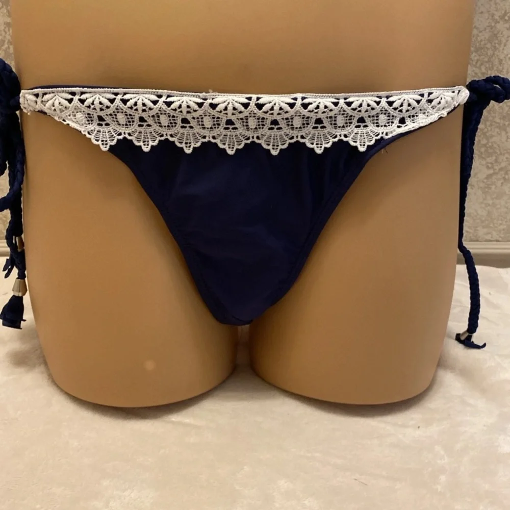 Elegant Navy Bikini with White Lace Trim